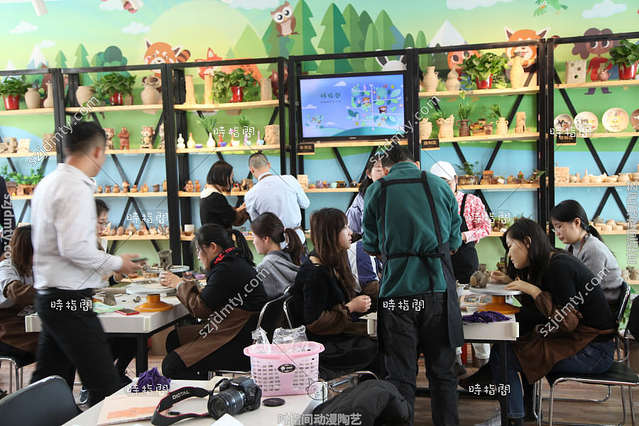 低投资赚钱好项目时指间陶艺店加盟