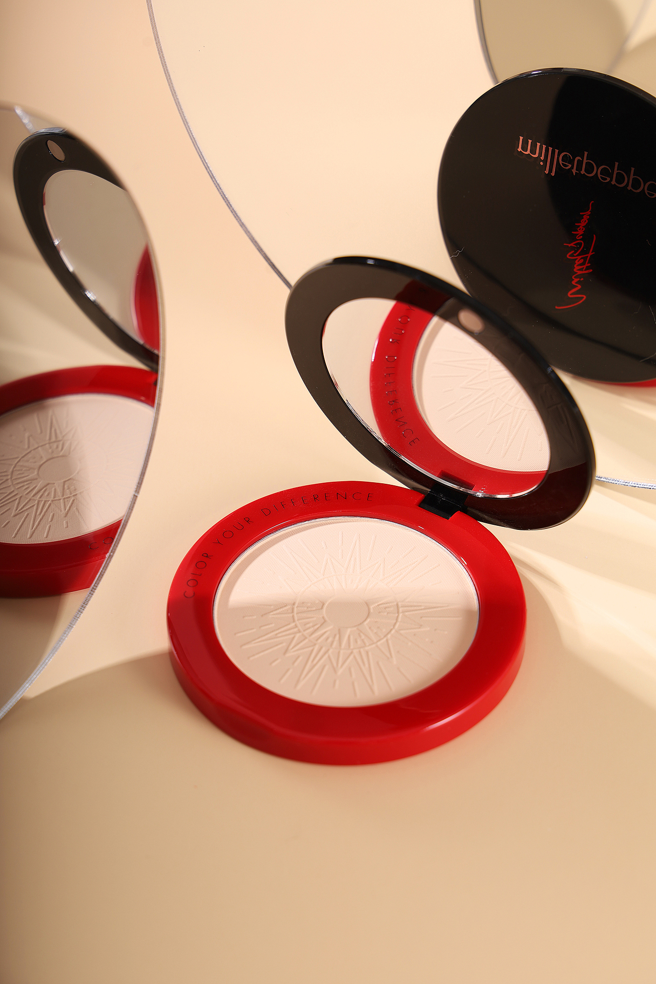 化妆品（图ZMjQwNTY4MTEy） - 产品摄影 - 站酷设计师叶云熙原创素材 - 站酷ZCOOL