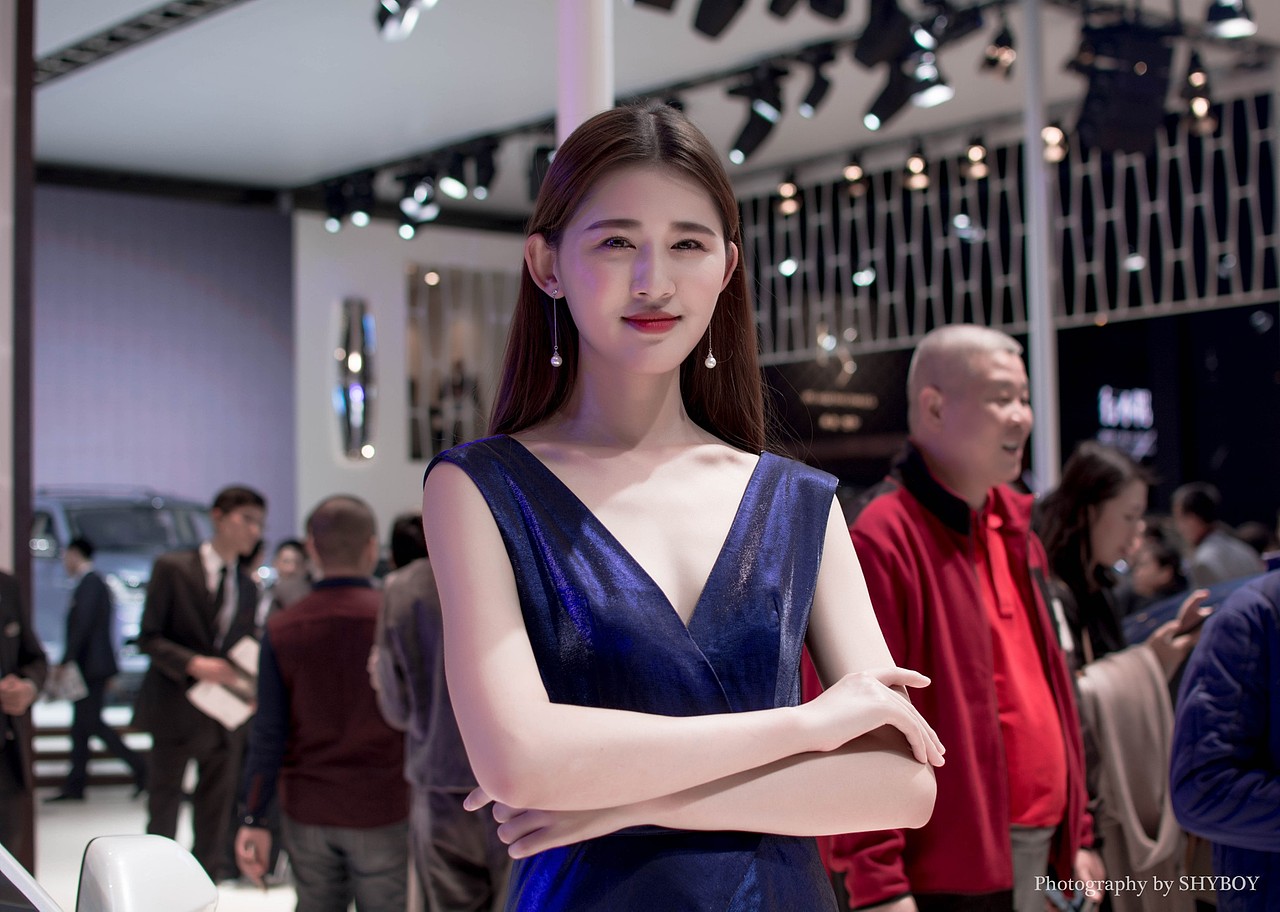 广州车展（图ZOTc1MzQ1OTI=） - 人像摄影 - 站酷设计师腼腆小子原创素材 - 站酷ZCOOL
