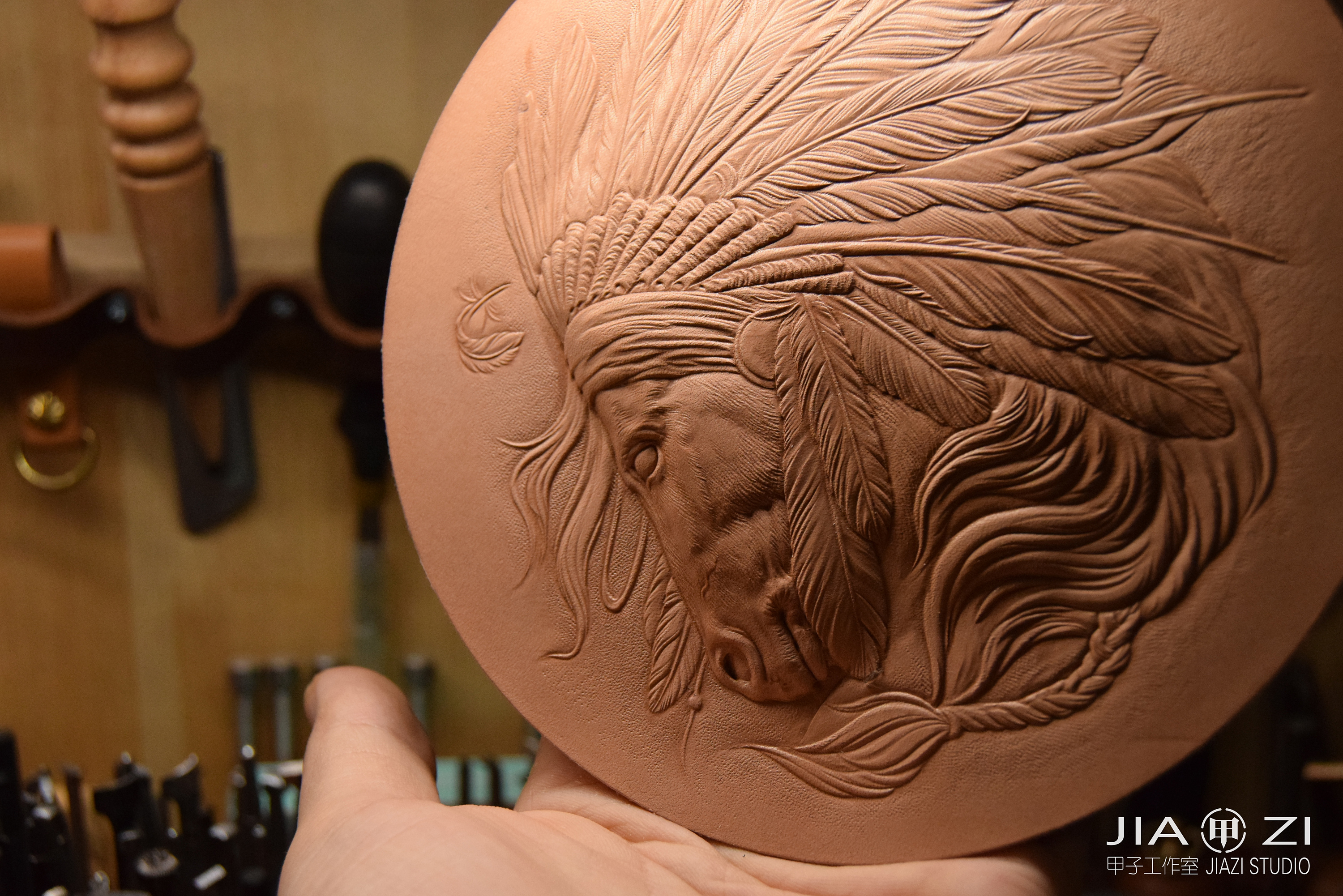 甲子工作室 原创皮雕皮具 日式印第安系列背包 酋长