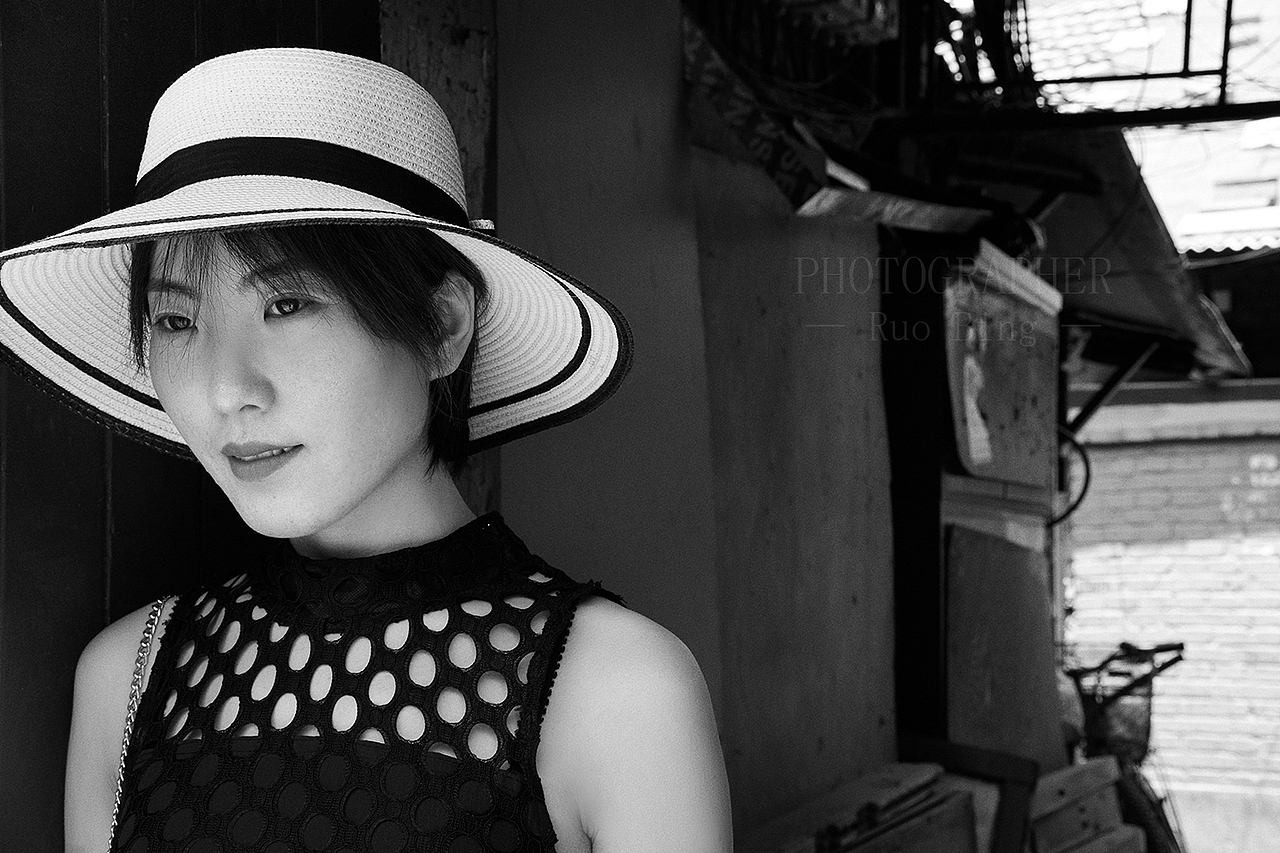 一条老北京胡同（图ZODUzNzY2Njg=） - 人像摄影 - 站酷设计师摄影师若冰原创素材 - 站酷ZCOOL