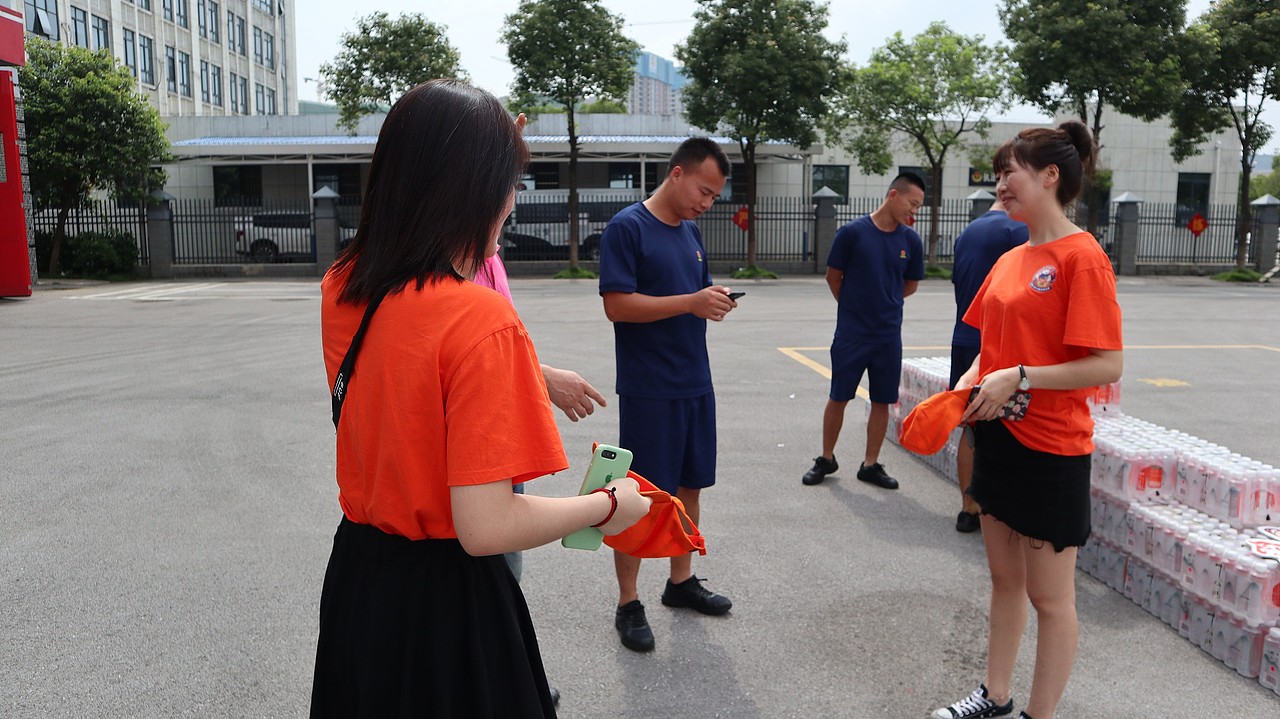 企业家 | 黄篮子生鲜连锁品牌创始人成雄海先生 - 中国