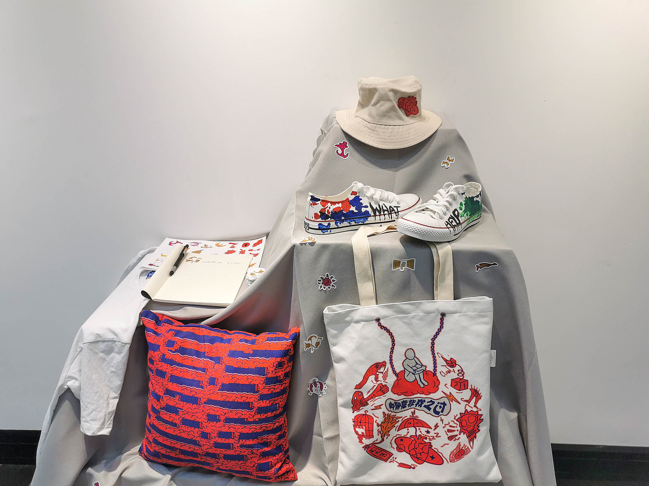 毕业设计《沉默的大多数》平面海报#青春答卷2019#（图ZMTYwNDA2MzY4） - 海报 - 站酷设计师王不东吾原创素材 - 站酷ZCOOL