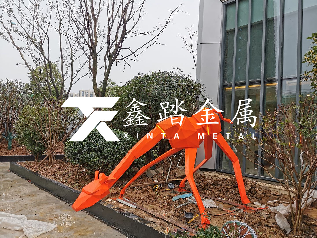 304不锈钢长颈鹿雕塑、切面不锈钢仿真动物雕塑小品