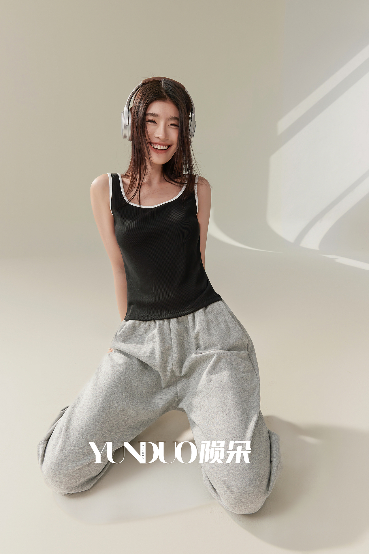 丝诺背心拍摄 时尚背心拍摄 舒适背心拍摄