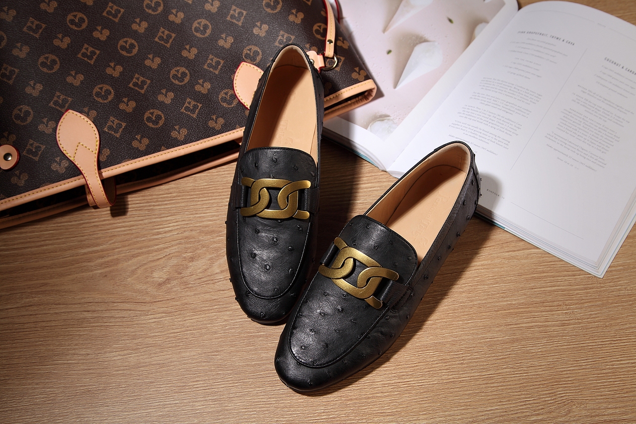 女鞋网拍 脚模摄影 真皮单鞋拍照 时尚通勤鞋子拍摄