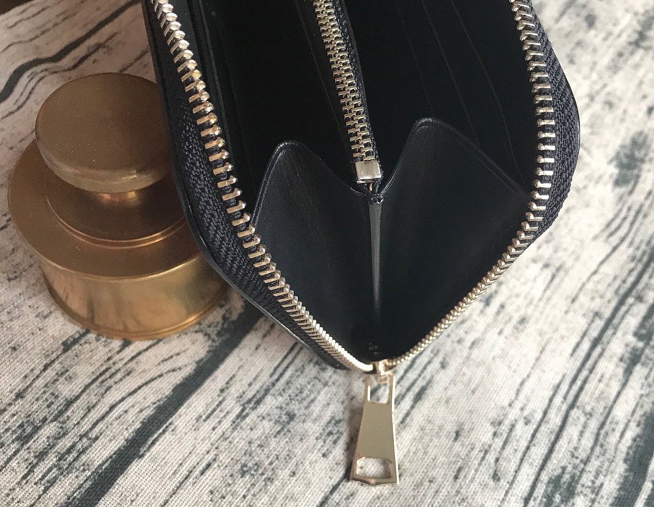 【皮雕】席纹拉链手包