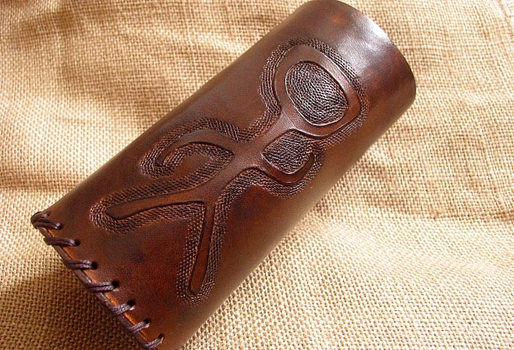 笔筒-甲骨文|手工艺|工艺品设计|伽蓝手工 - 原创作品 - 站酷 (zcool)