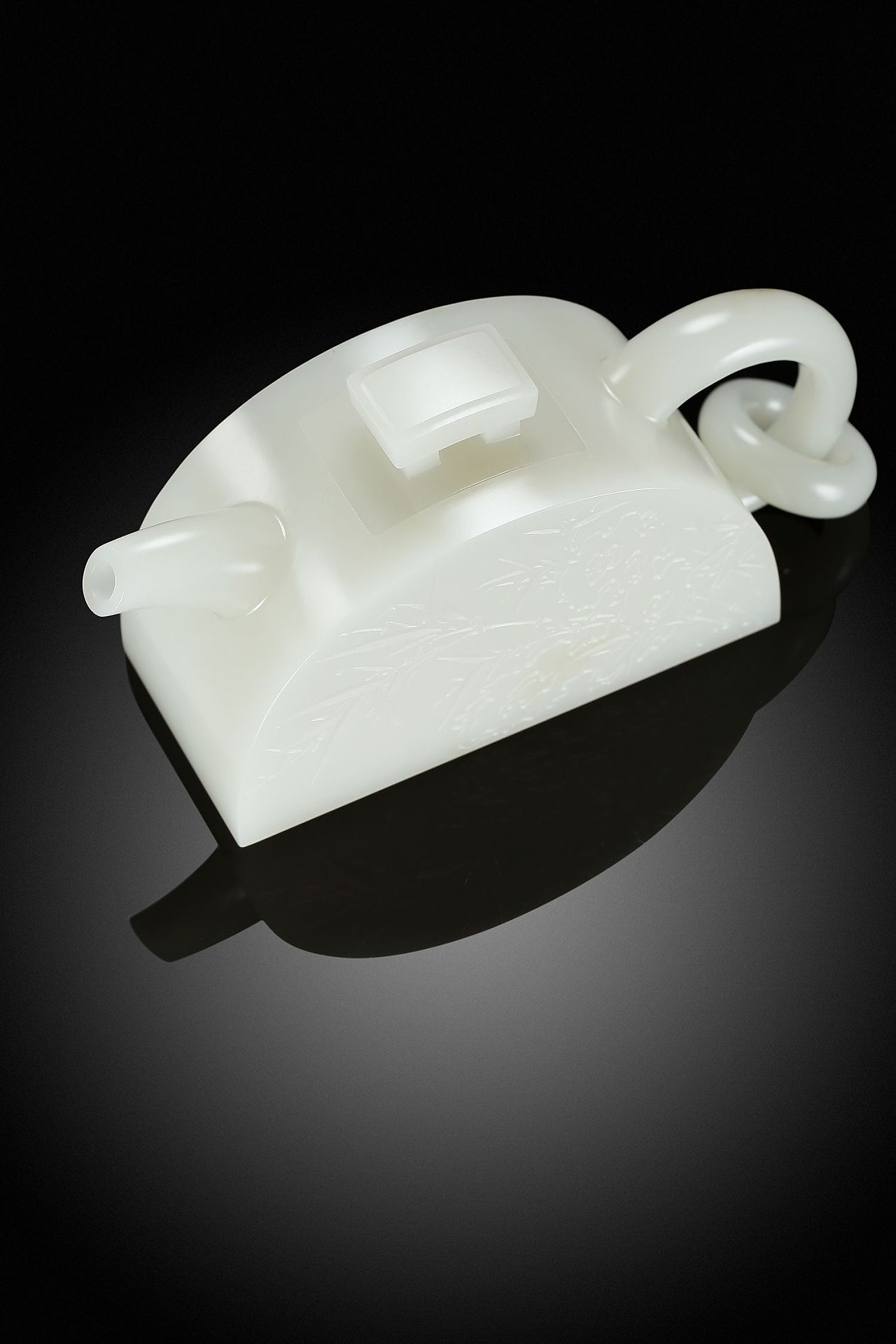 竹石双清半月瓦当壶