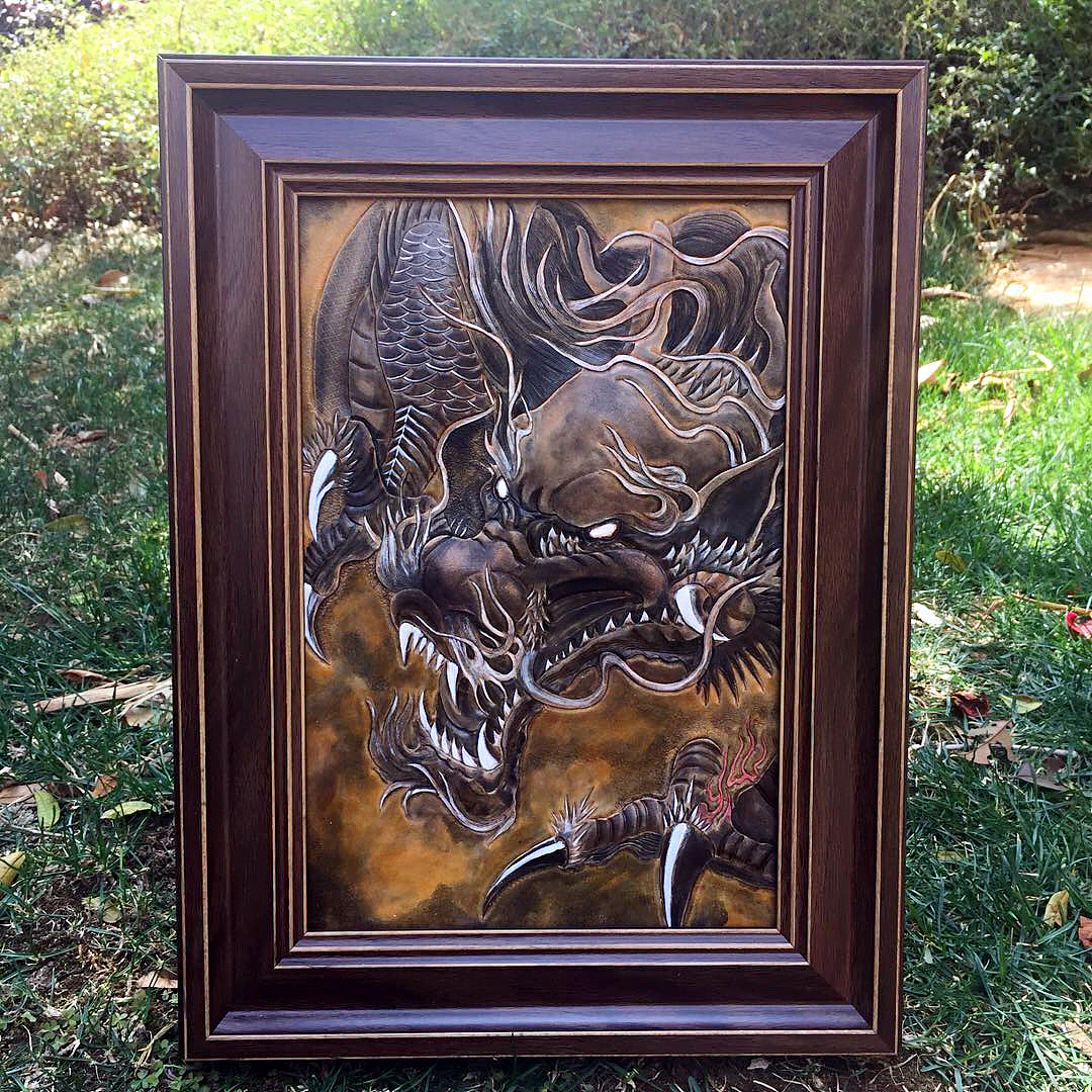 鑫渔皮艺皮雕大师李扬原创作品霸气中国龙