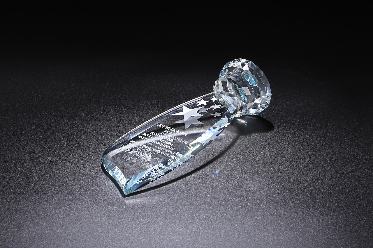 水晶奖杯拍摄（图ZOTY1MzI1Mjg=） - 产品摄影 - 站酷设计师linchunjianlike原创素材 - 站酷ZCOOL