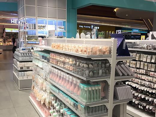 诺米货架、nome货架、服装货架、等的商品陈列技巧