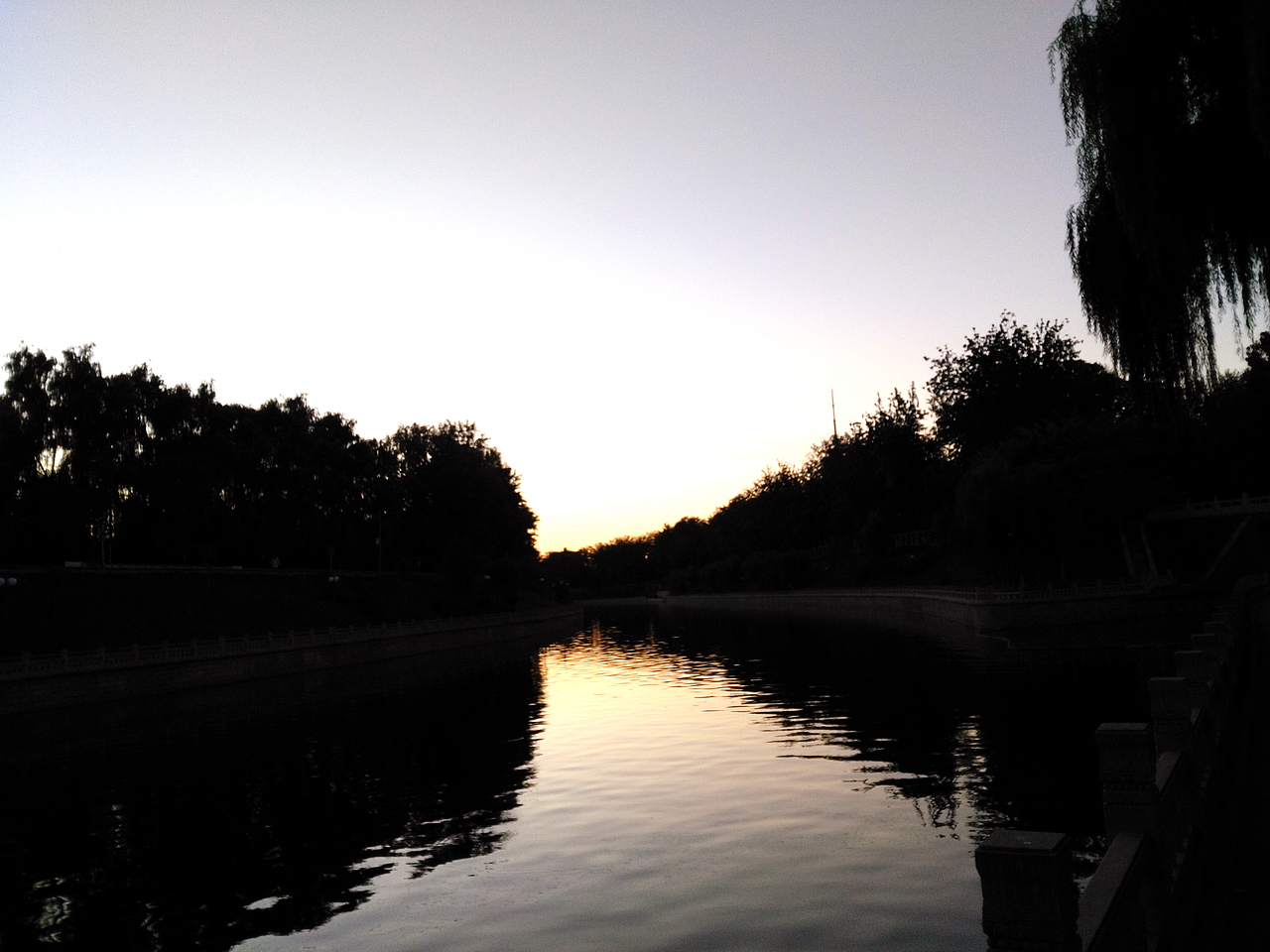 玉渊潭（图ZOTU5MzY1MzI=） - 风光摄影 - 站酷设计师银灵子123原创素材 - 站酷ZCOOL