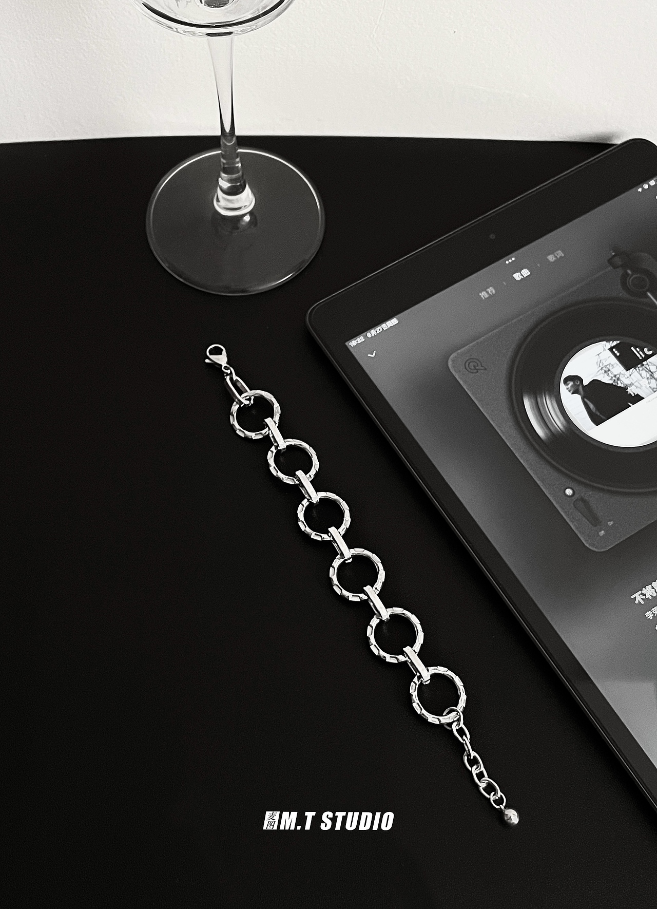 麦图摄影冷淡风饰品耳钉项链戒指拍摄