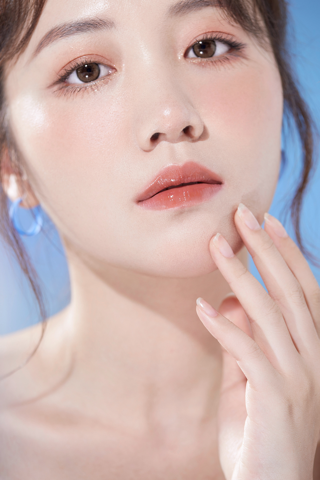 商业美妆KV-完美日记水光唇釉IP人像（图ZMjkzNjk5MDgw） - 人像摄影 - 站酷设计师BrownSo_原创素材 - 站酷ZCOOL
