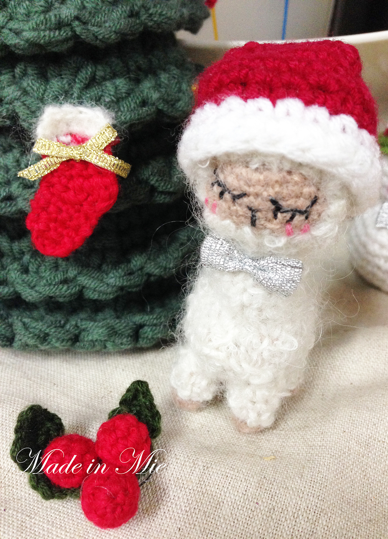 【Made in Mie】一只过圣诞的~咩~（图ZMjMwMzE5NDQ=） - 工艺品设计 - 站酷设计师羊一朵原创素材 - 站酷ZCOOL