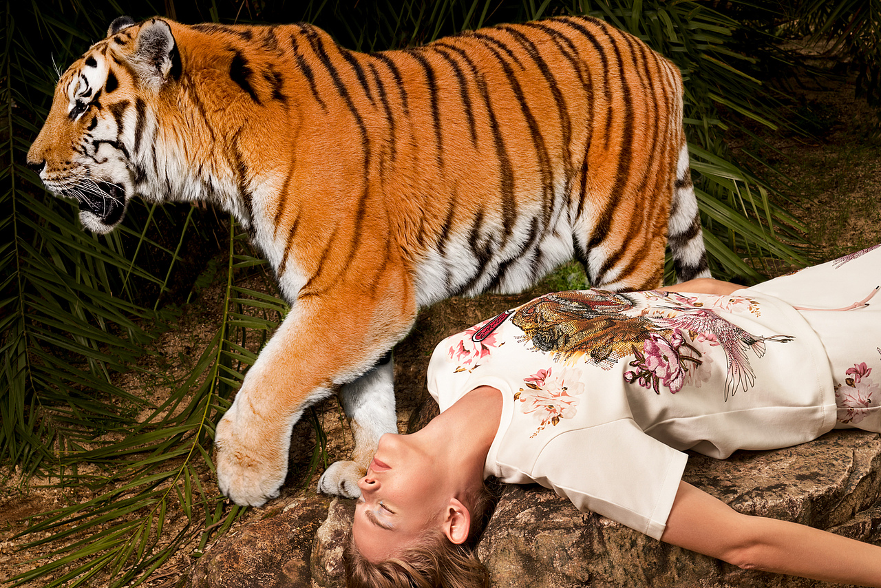 MB 19ss 人肉不好吃（图ZMTYyOTM1MjA0） - 时尚/艺术摄影 - 站酷设计师诺亚大象原创素材 - 站酷ZCOOL