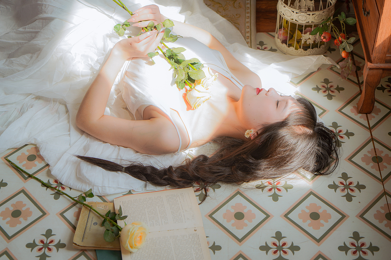 少女心事（圖ZMjU5NzMyNDAw） - 人像攝影 - 站酷設計師撲棱撲棱大蛾子原創(chuàng)素材 - 站酷ZCOOL