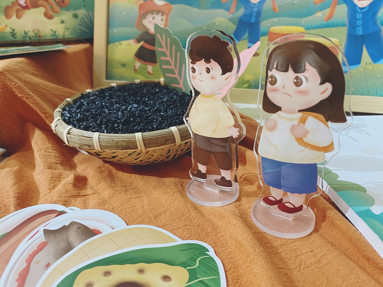 儿童绘本插画，民族绘本插画，毕业设计周边延展（图ZMjYzMTk4MDI0） - 宣传物料 - 站酷设计师唧唧喳喳J原创素材 - 站酷ZCOOL