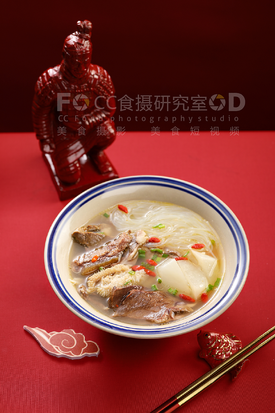 姑娘手肉夹馍.西安小吃