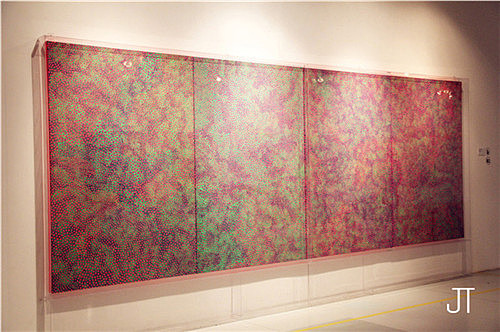 最喜欢的一个系列，因为其色彩的艳丽，却不庸俗，其图案的单一，却不乏味