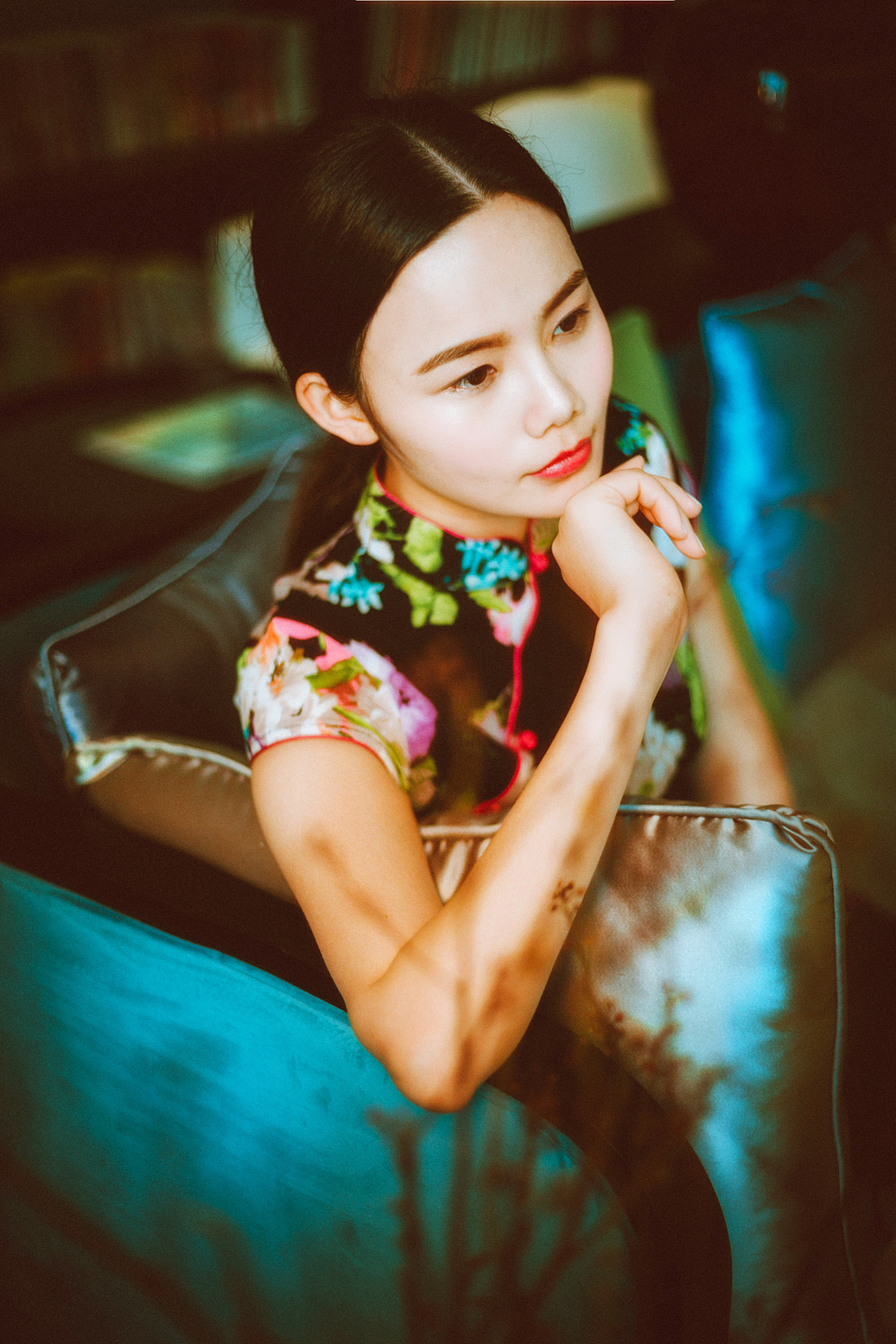 旗袍。（图ZODA2MDEzNzI=） - 人像摄影 - 站酷设计师以青原创素材 - 站酷ZCOOL