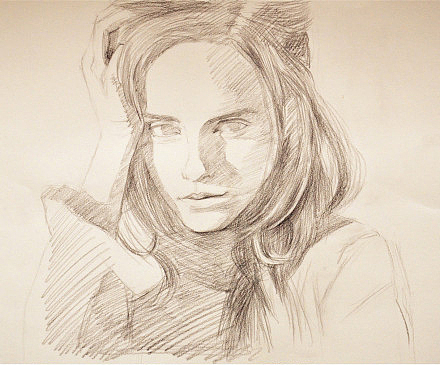 3.根据固有色,把基本的光影体积关系表现出来,用笔轻松自然,整体对比着铺色。