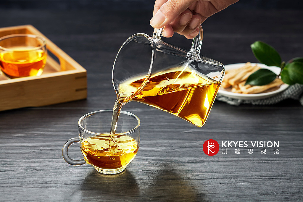 水壶 玻璃水杯 茶壶 方水杯 静物拍摄 商业产品摄影（图ZODk0NDI1NDA=） - 产品摄影 - 站酷设计师金光高照商业摄影原创素材 - 站酷ZCOOL
