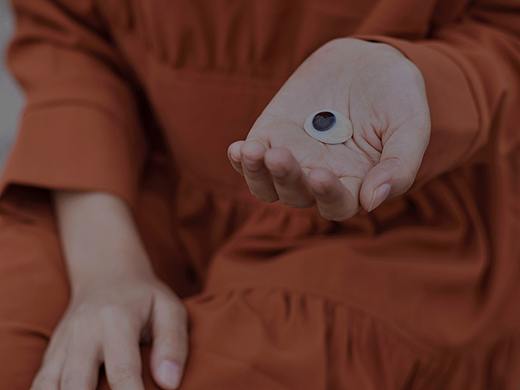 上帝只给了我一只眼睛