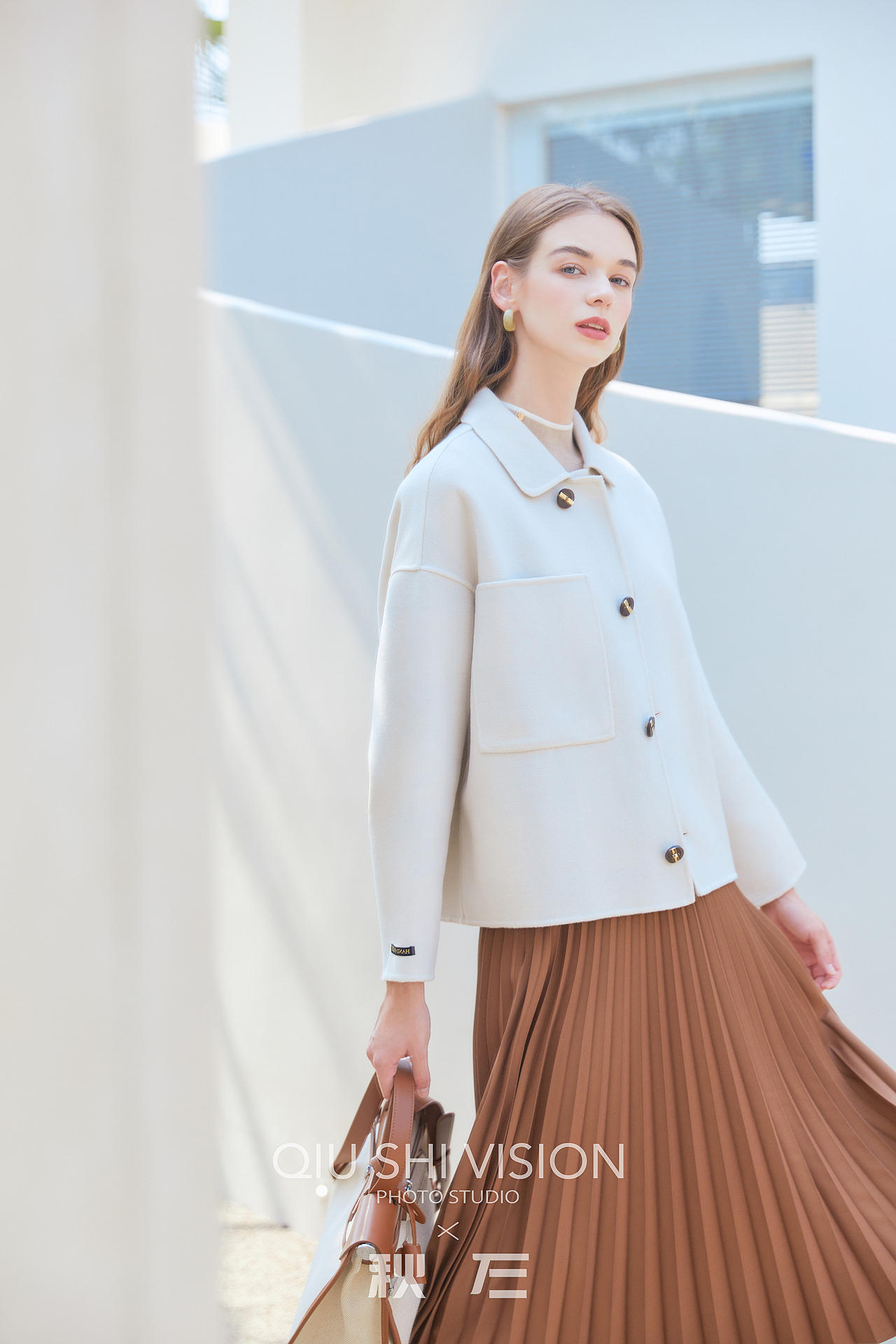 女装呢大衣民宿拍摄 法式女装 电商女装拍摄 毛呢大衣（图ZMjc0NTg5NzA0） - 人像摄影 - 站酷设计师秋石摄影原创素材 - 站酷ZCOOL