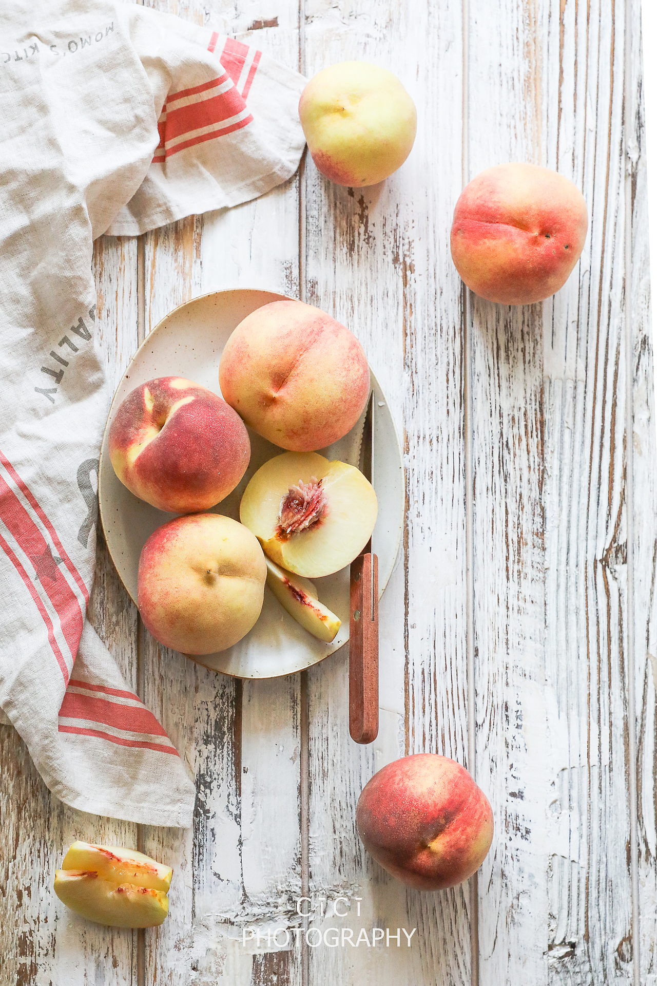 美食摄影·蜜桃🍑（图ZMjMxNjgyMDc2） - 产品摄影 - 站酷设计师黑摄会女青年原创素材 - 站酷ZCOOL