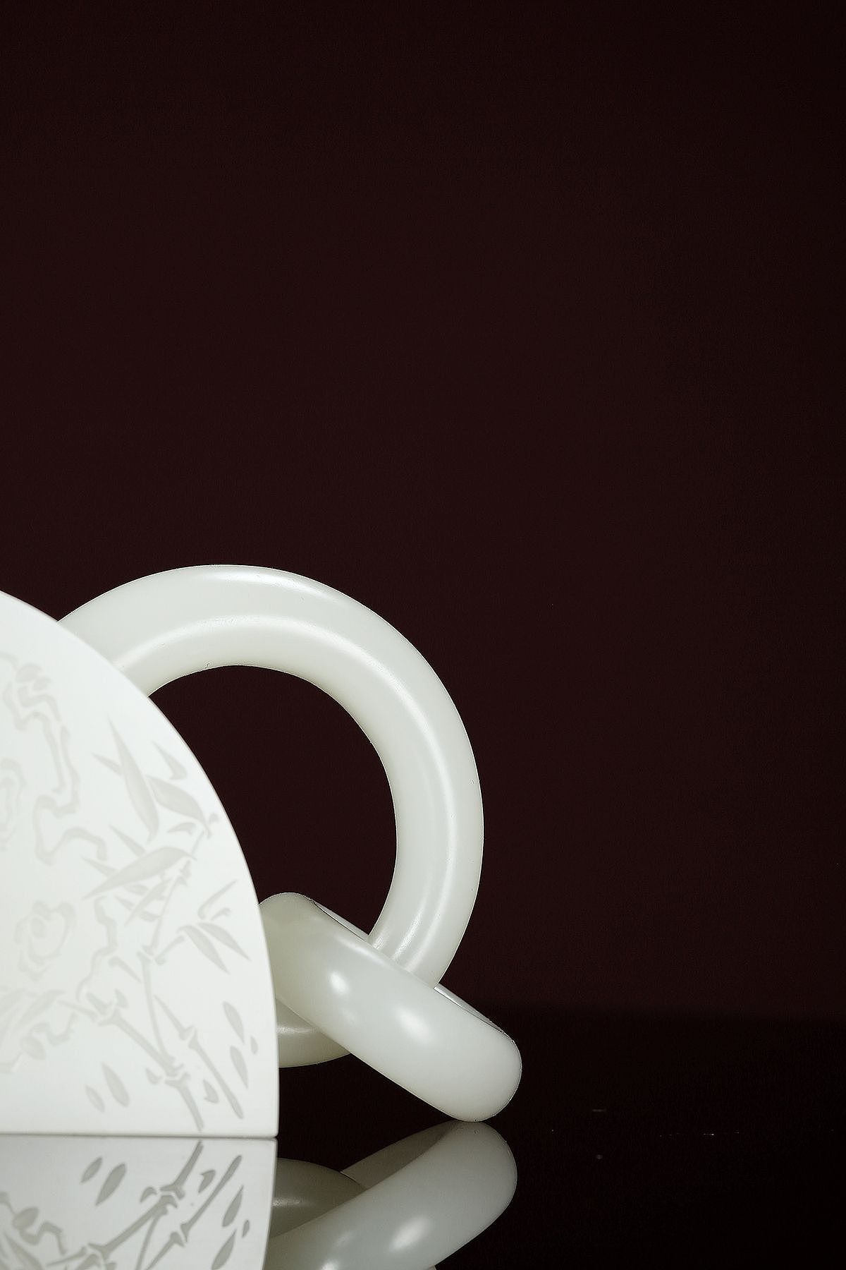 玉器摄影系列/竹石双清半月瓦当壶