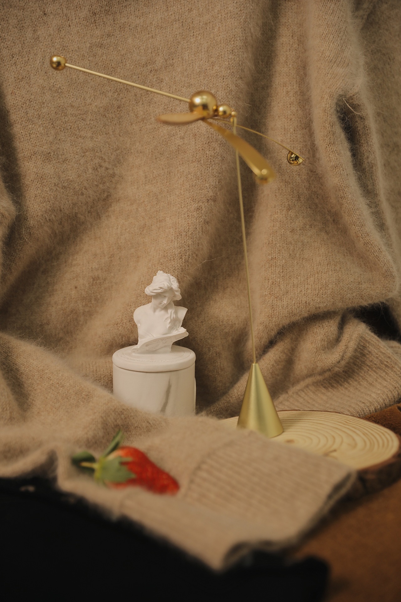 有趣的衣服（图ZMzAyMjM2MzU2） - 产品摄影 - 站酷设计师cryhh原创素材 - 站酷ZCOOL