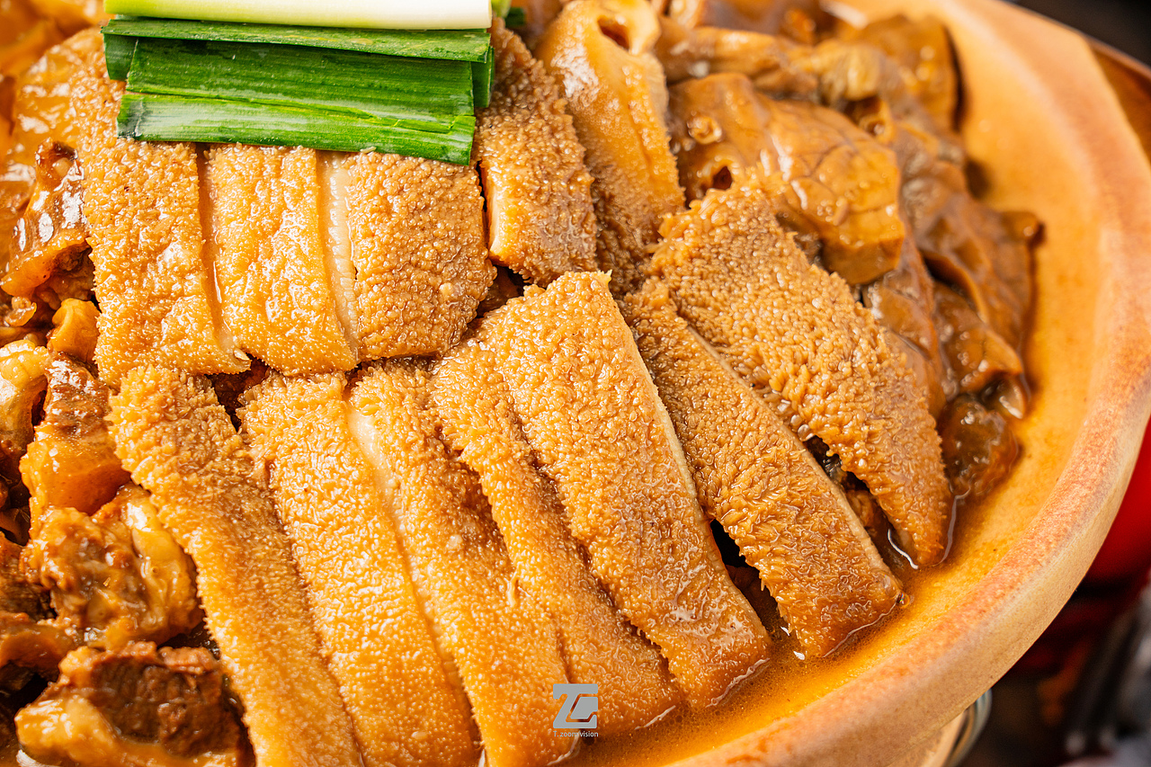 牛杂煲｜美食摄影 · 天气凉了 来一煲（图ZMzU3NTg5NzYw） - 美食摄影 - 站酷设计师Tzoomvision原创素材 - 站酷ZCOOL