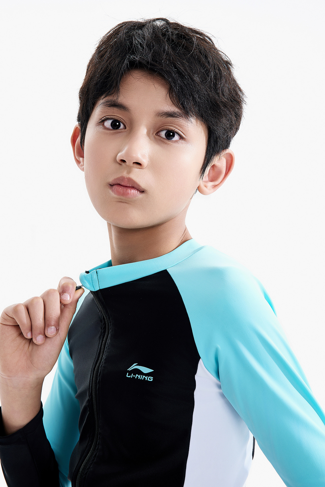 李宁泳装拍摄/童模泳装/泳衣/泳裤/背包/双肩包/泳包（图ZMzU5MzAxMTYw） - 人像摄影 - 站酷设计师般若商业摄影原创素材 - 站酷ZCOOL