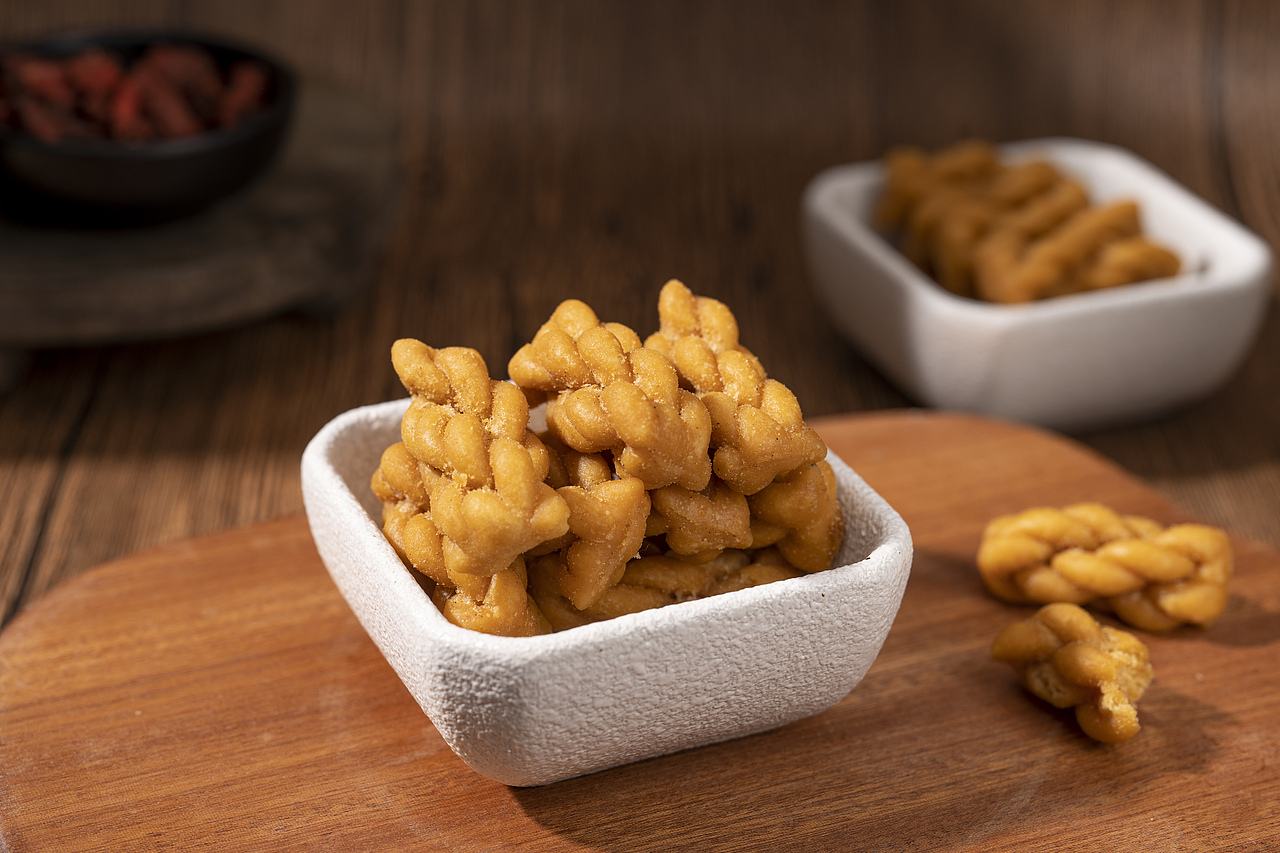 麻花小吃零食（图ZMzA5MjkyNjQ4） - 美食摄影 - 站酷设计师摄影师黎明原创素材 - 站酷ZCOOL