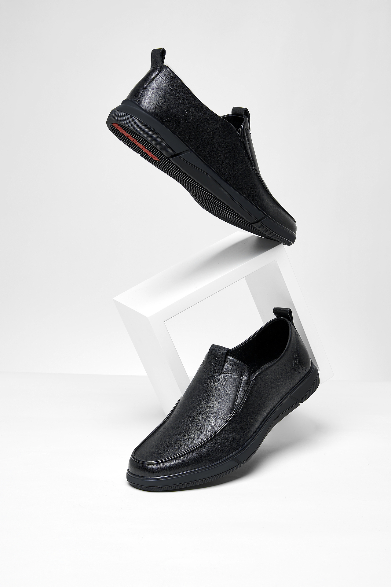 《C°BANNER 千百度》男鞋精修白底图