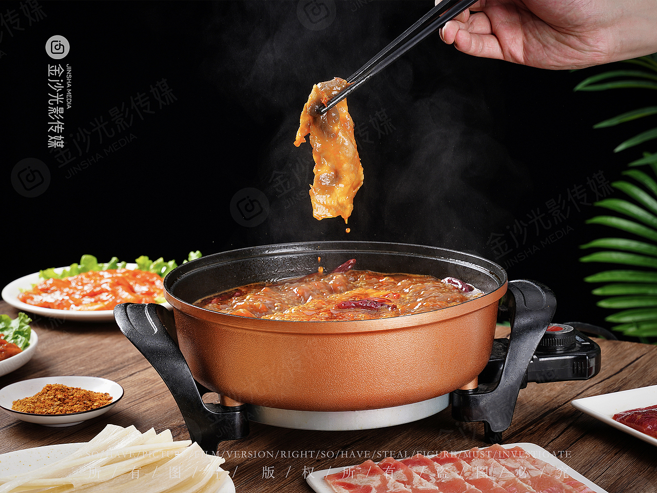 火锅图片拍摄 | 爆辣的火锅让你食欲大开！（图ZMzQ3NzM3Nzg4） - 美食摄影 - 站酷设计师武汉金沙光影传媒原创素材 - 站酷ZCOOL