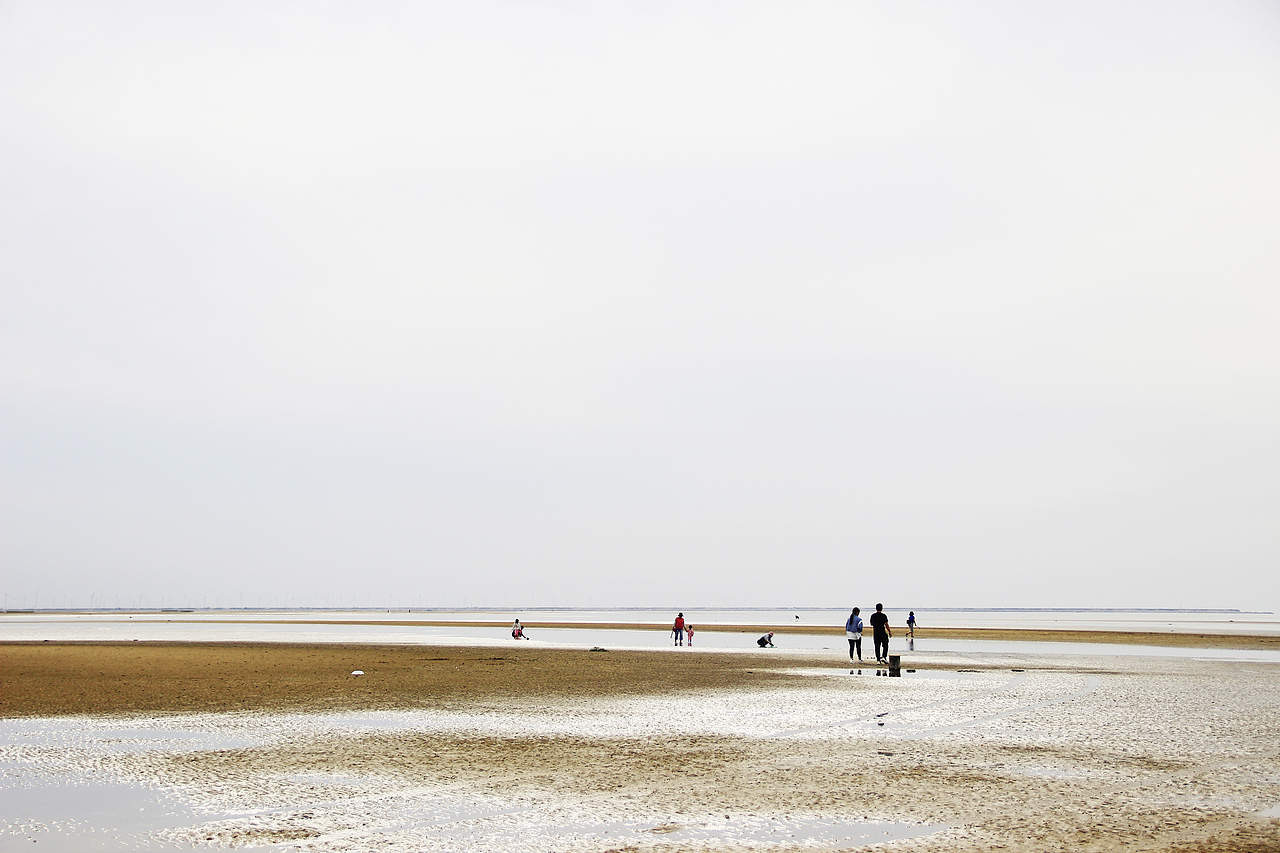 夕阳下的海滩（图ZMzE3MjM5ODk2） - 人文/纪实摄影 - 站酷设计师由道书院斋哥原创素材 - 站酷ZCOOL