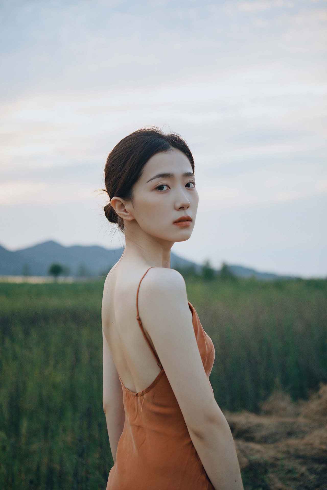 今已亭亭（图ZMzQ5ODI4NTYw） - 人像摄影 - 站酷设计师张禧芮原创素材 - 站酷ZCOOL