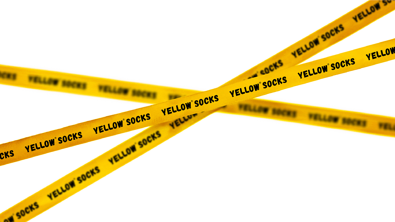 YELLOW潮袜品牌LOGO设计｜服饰 服装｜LOGO VI设计（图ZMzYxMDExMjAw） - Logo - 站酷设计师艾亿客原创素材 - 站酷ZCOOL