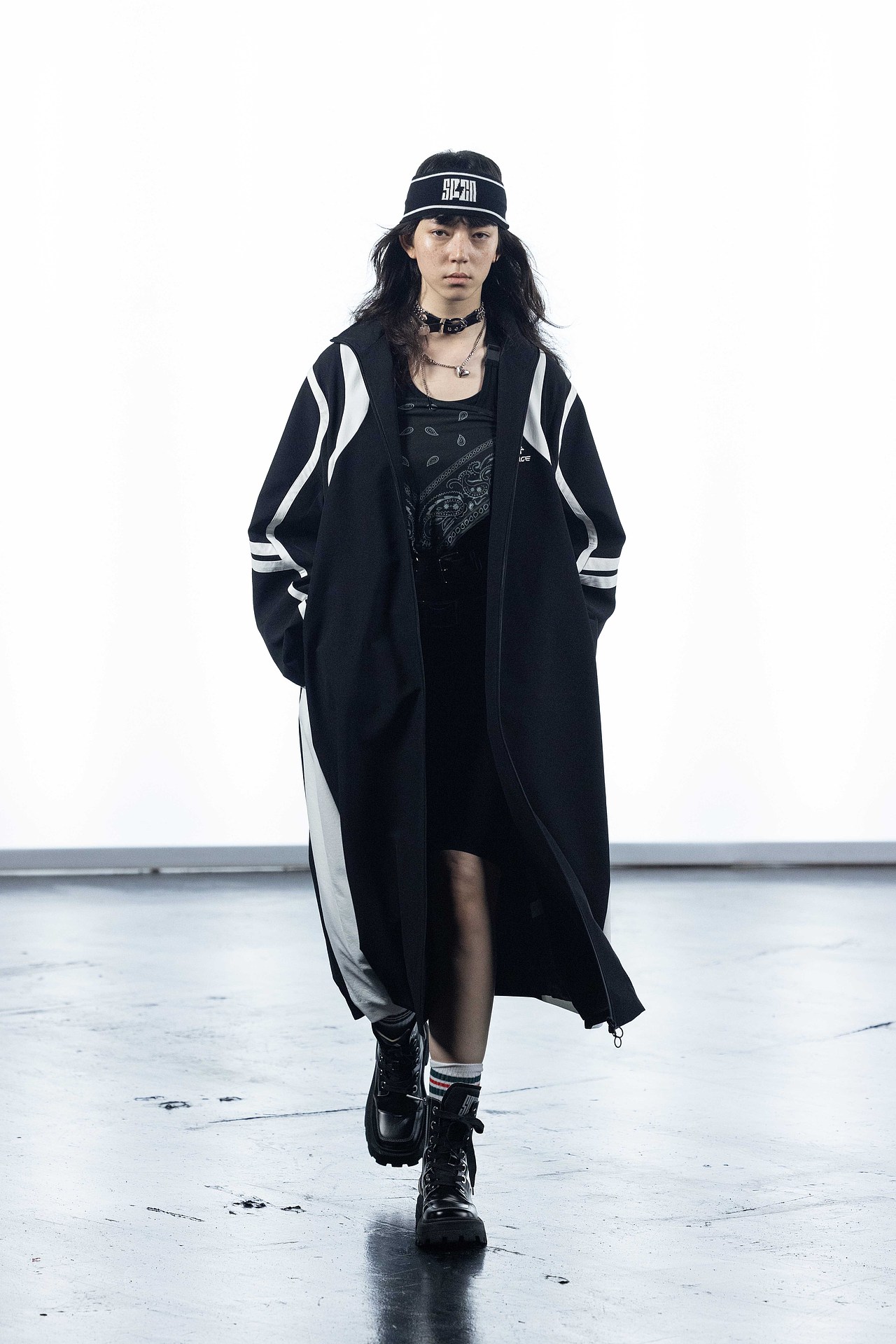 太平鸟运动时装系列2022秋冬秀