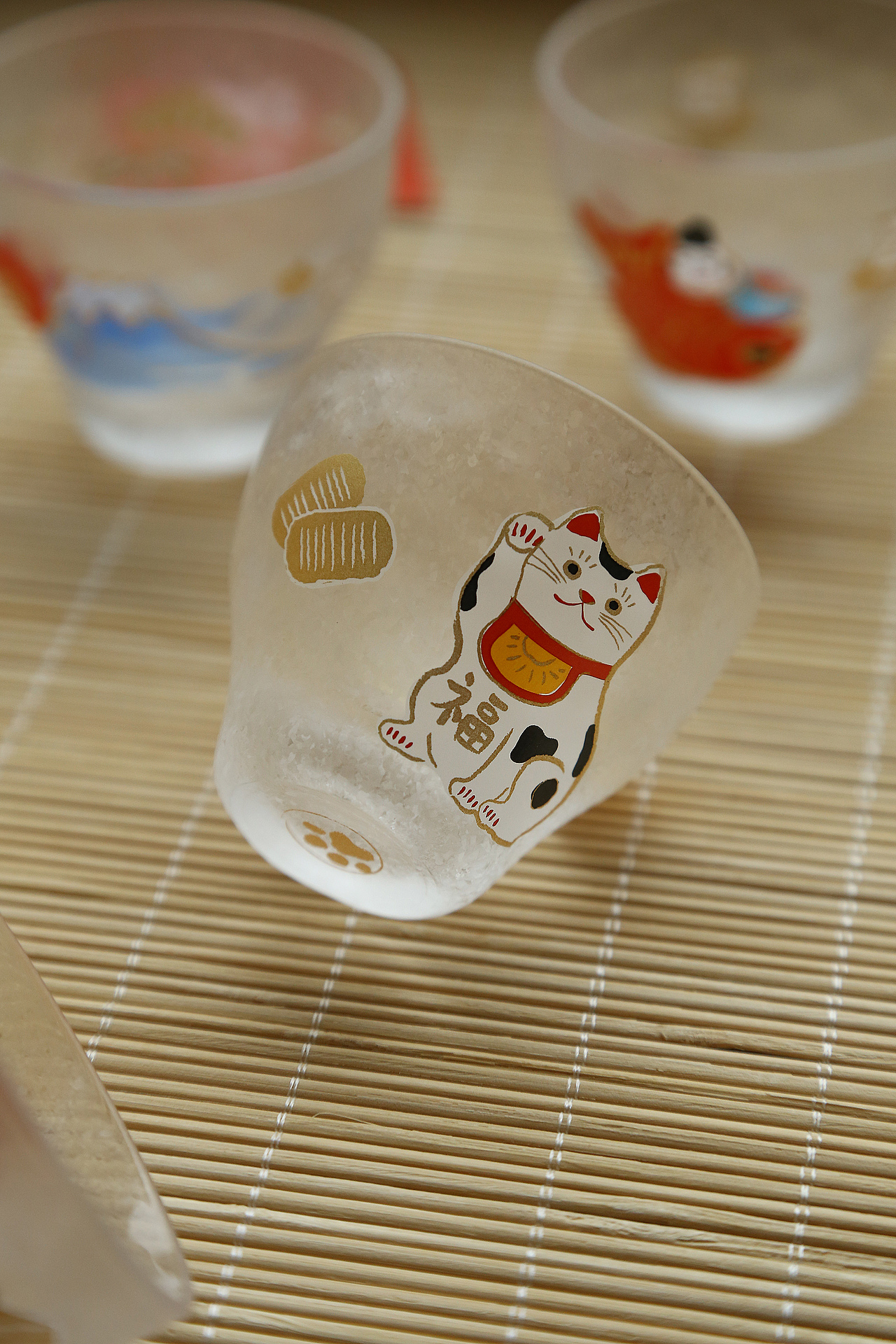 雪花纹吉祥物对杯手工玻璃杯