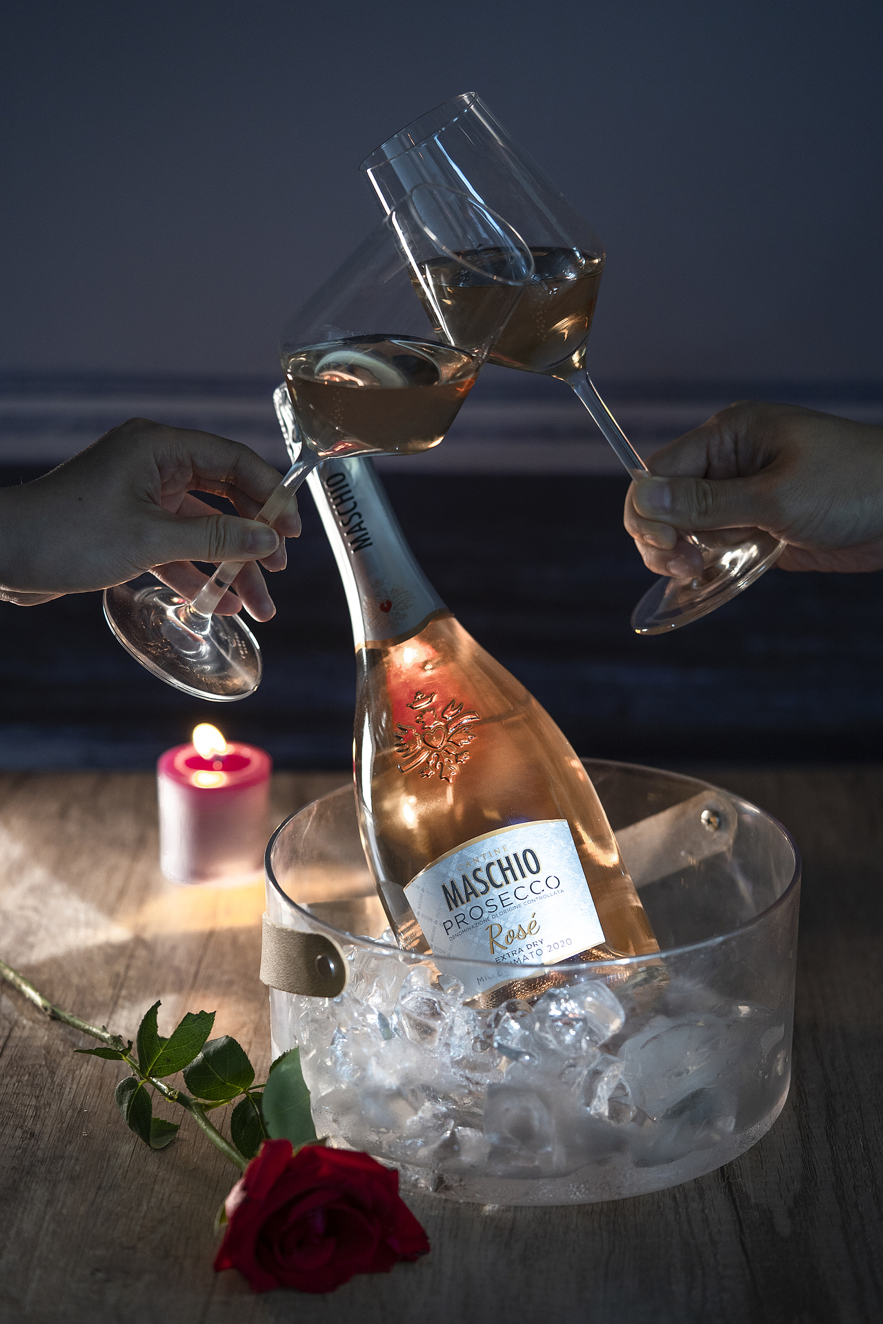 瓶子的多种拍法 - 2021-2022作品集（图ZMzEyNzIyODE2） - 产品摄影 - 站酷设计师韋韋韋維斯原创素材 - 站酷ZCOOL