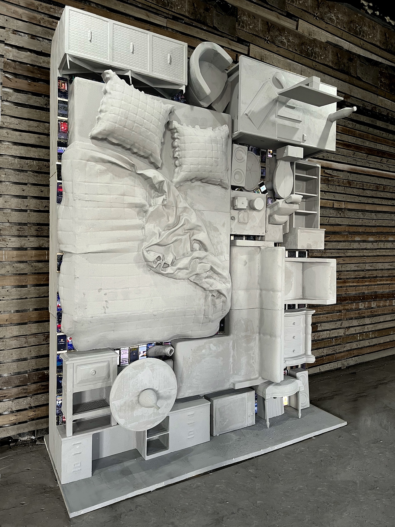 央美研究生毕业作品《缝隙》