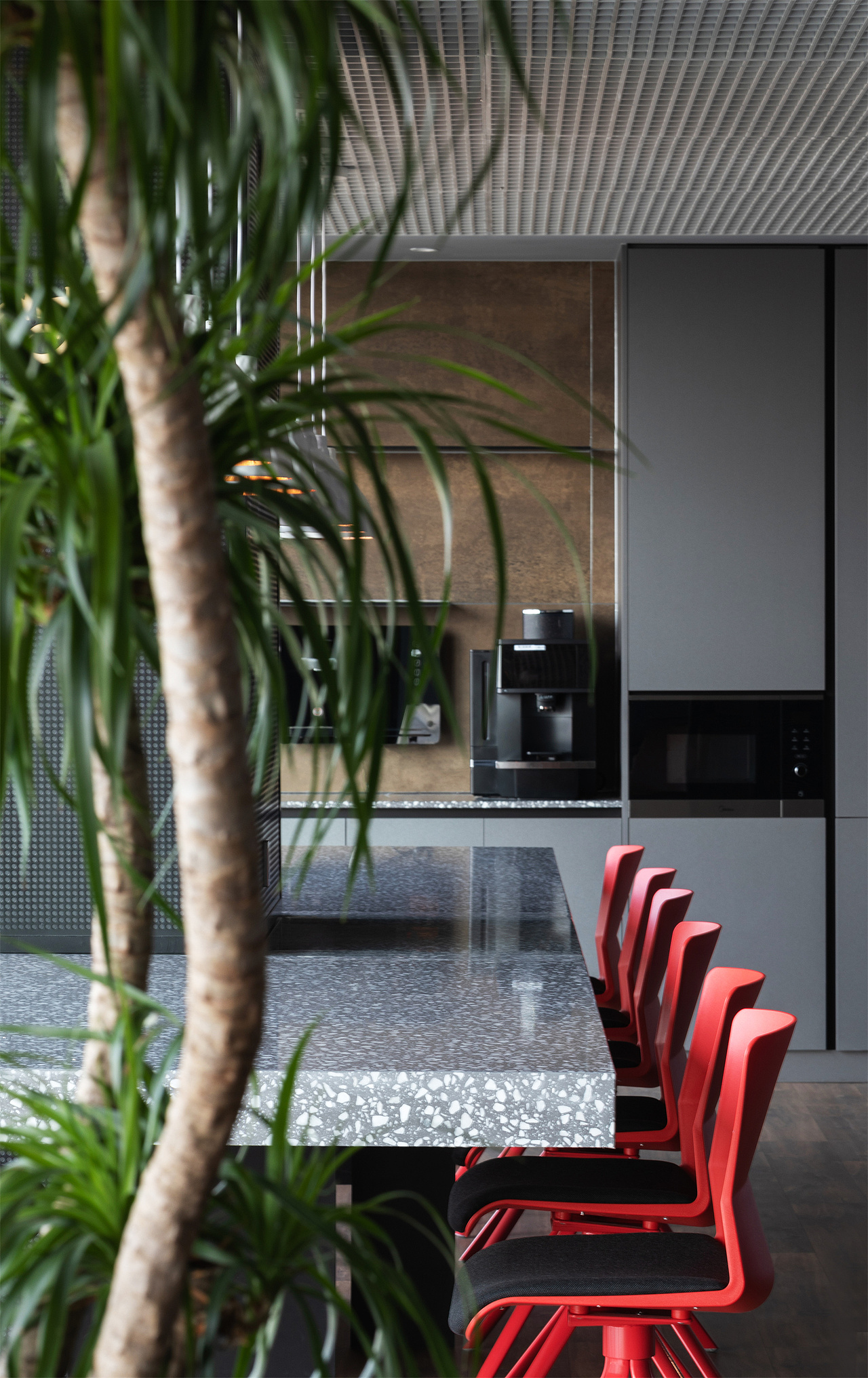 嘉华中心｜860㎡办公空间，循光而至（图ZMzQxMjE0Mzcy） - 商业空间设计 - 站酷设计师邵延凤室内设计师原创素材 - 站酷ZCOOL