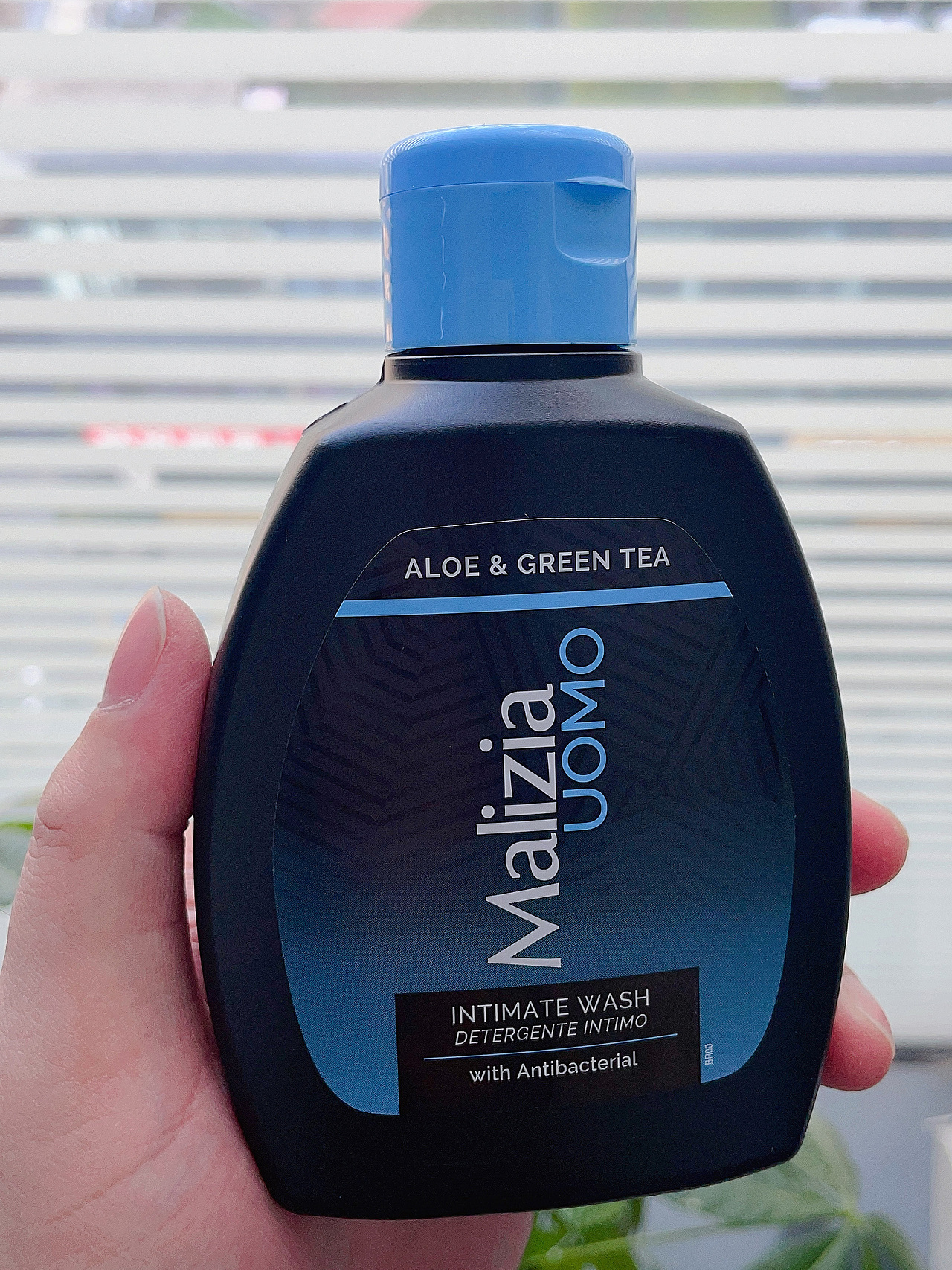 有间全球购|玛莉吉亚私处护理液（图ZMzI3NDA4Mzg4） - 产品摄影 - 站酷设计师有间图片社原创素材 - 站酷ZCOOL