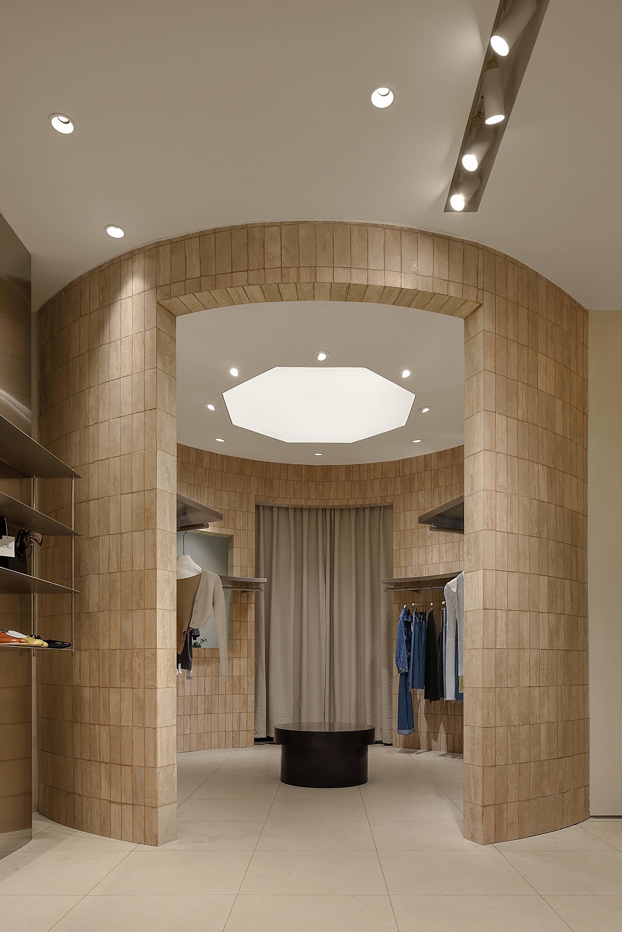 XIXI SPRING|MOOTHAN. DESIGN