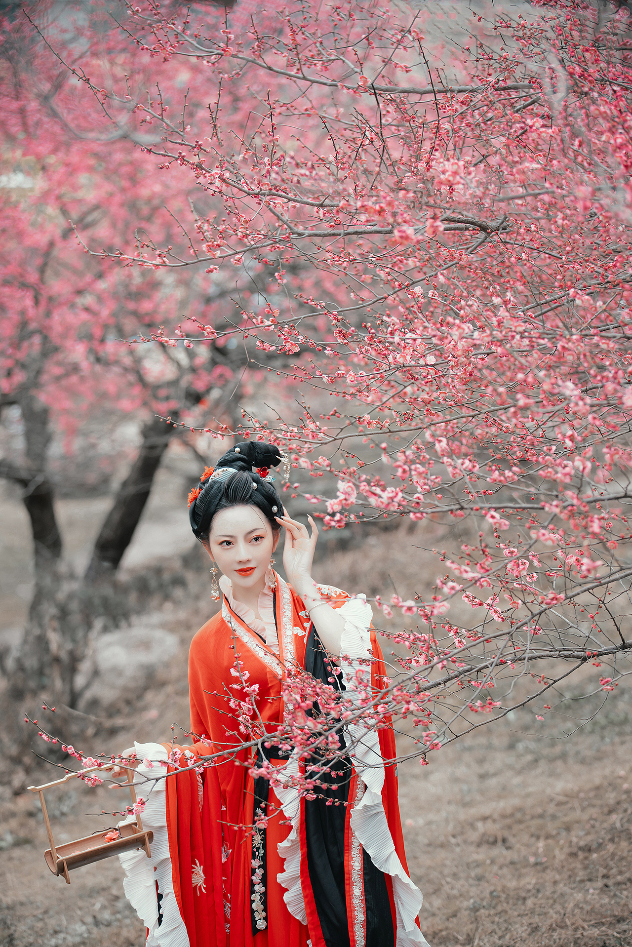 惹春风（图ZMzMxMjA4ODQw） - 人像摄影 - 站酷设计师摄影师不可说原创素材 - 站酷ZCOOL