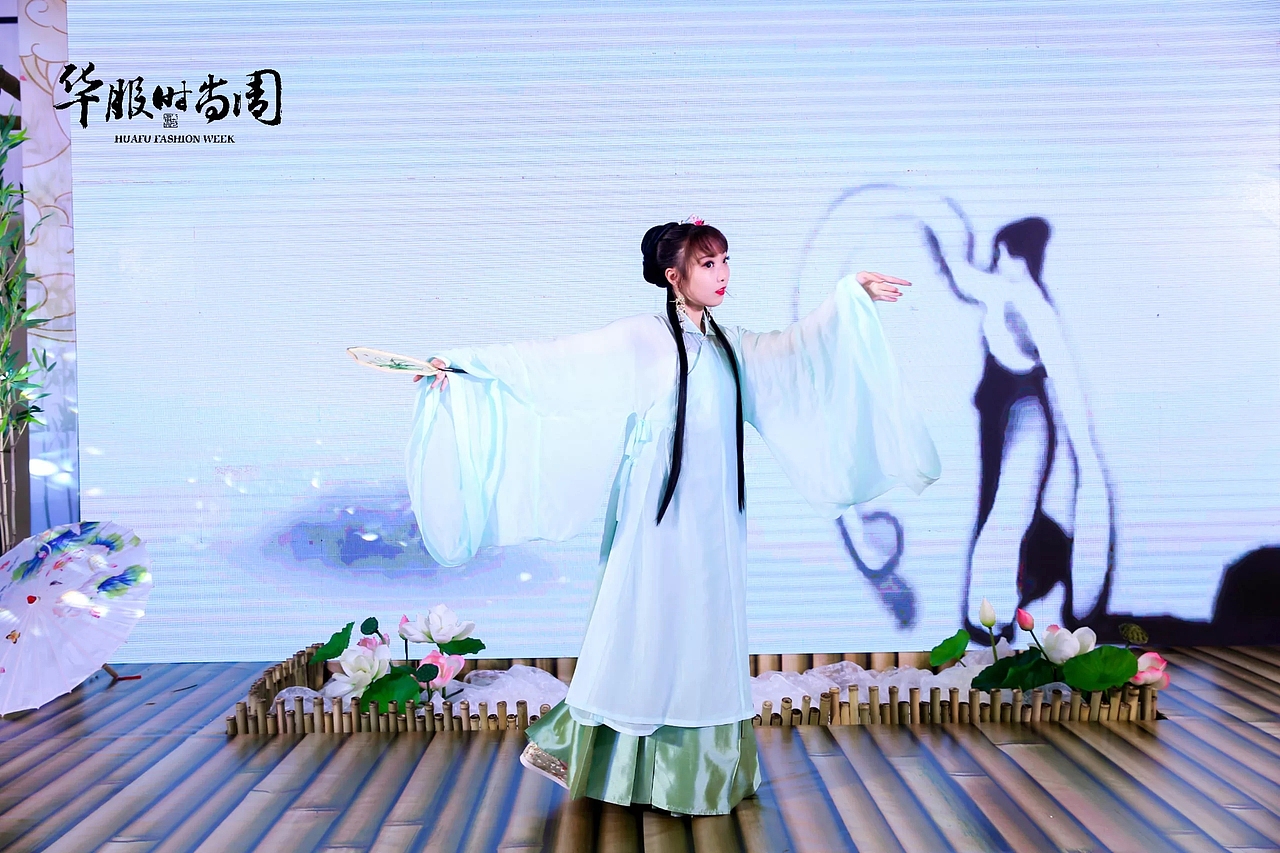 2020杭州湖滨银泰华服时尚周